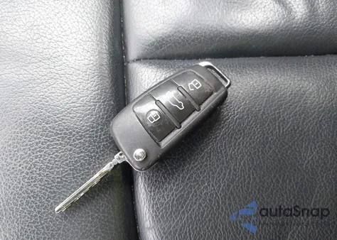 2015 Audi A3 2.0T Premium z USA, uszkodzony, nr VIN WAUBFGFF5F1046015